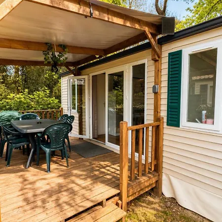 Camping Laika Cottage, Acces Piscine *